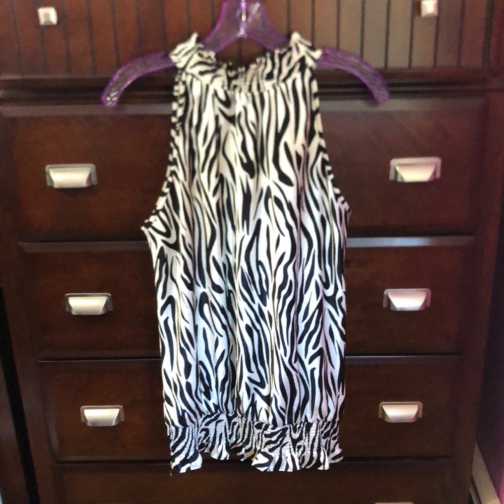 Zebra Blouse 🤍🖤